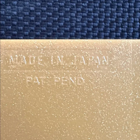 Vintage Nintendo Pokémon Gold Version GameBoy Color 2000 Authentic - Picture 4 of 4